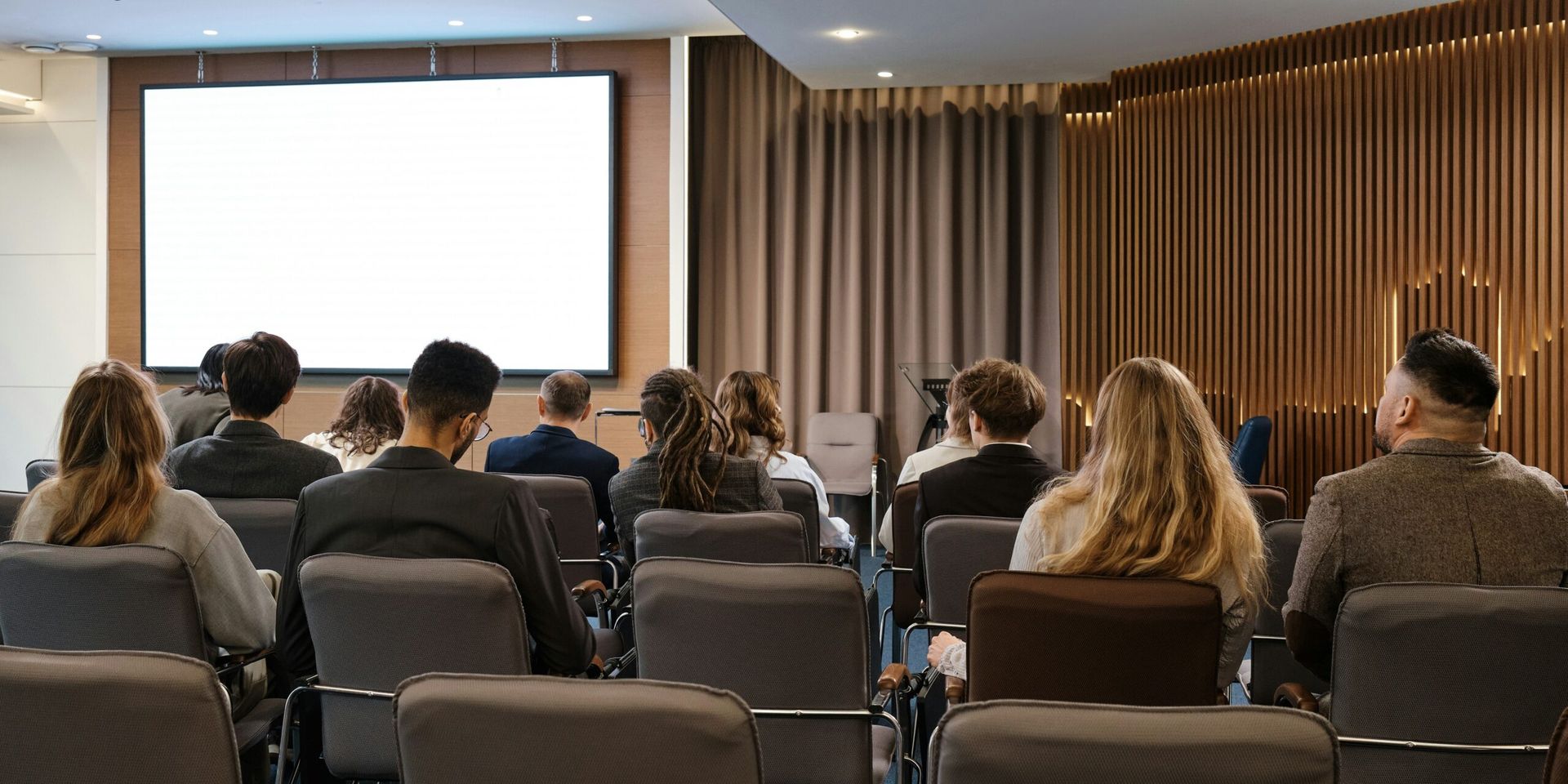 Community Connections Business Networking Event Empowers Entrepreneurs in Los Angeles