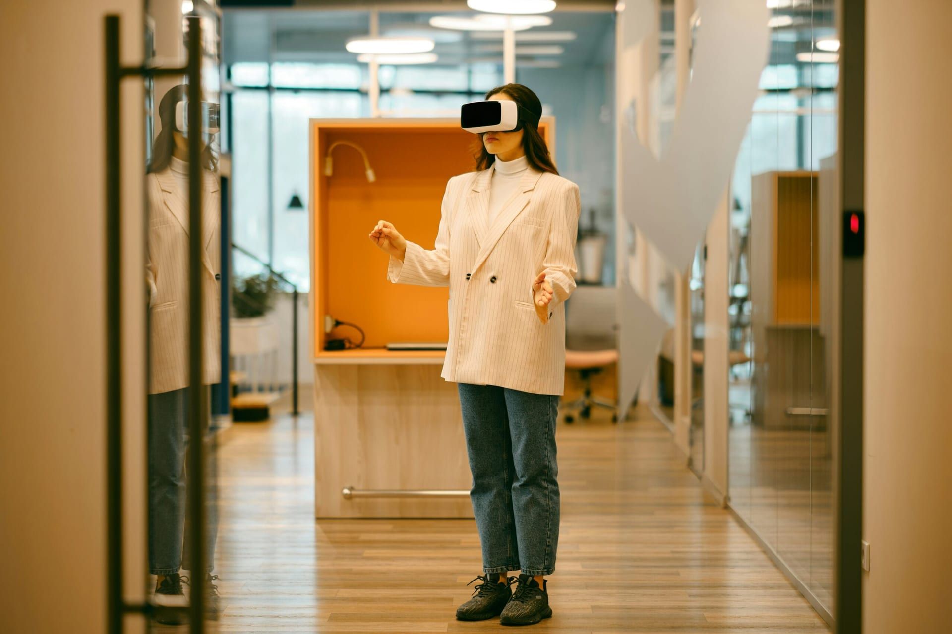 Defense‑Tech Unicorn Onebrief and Infrastructure Startups Raise Major Rounds in Late January 2025
