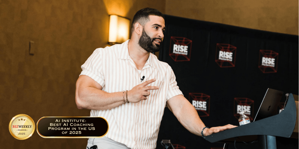 Sergio Tavarez, with the prestigious recognition of Best AI Coaching Program in the US of 2025