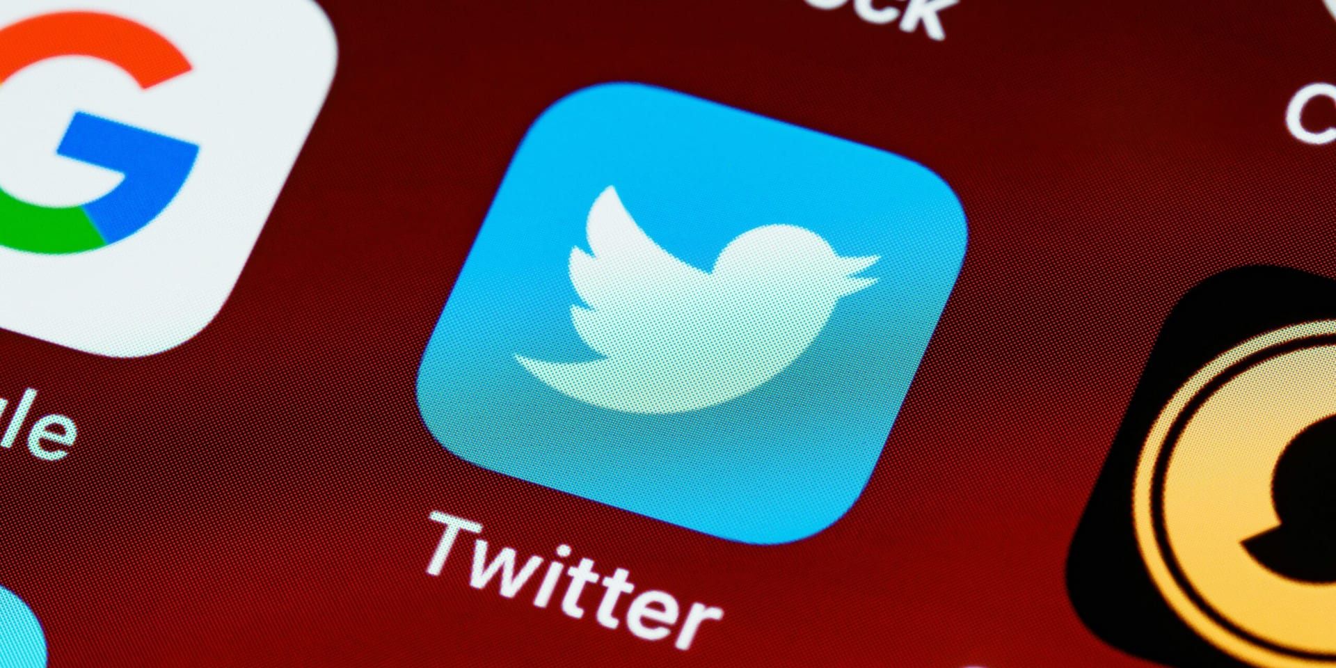 Elon Musk Takes Control of Twitter: A New Era of Social Media