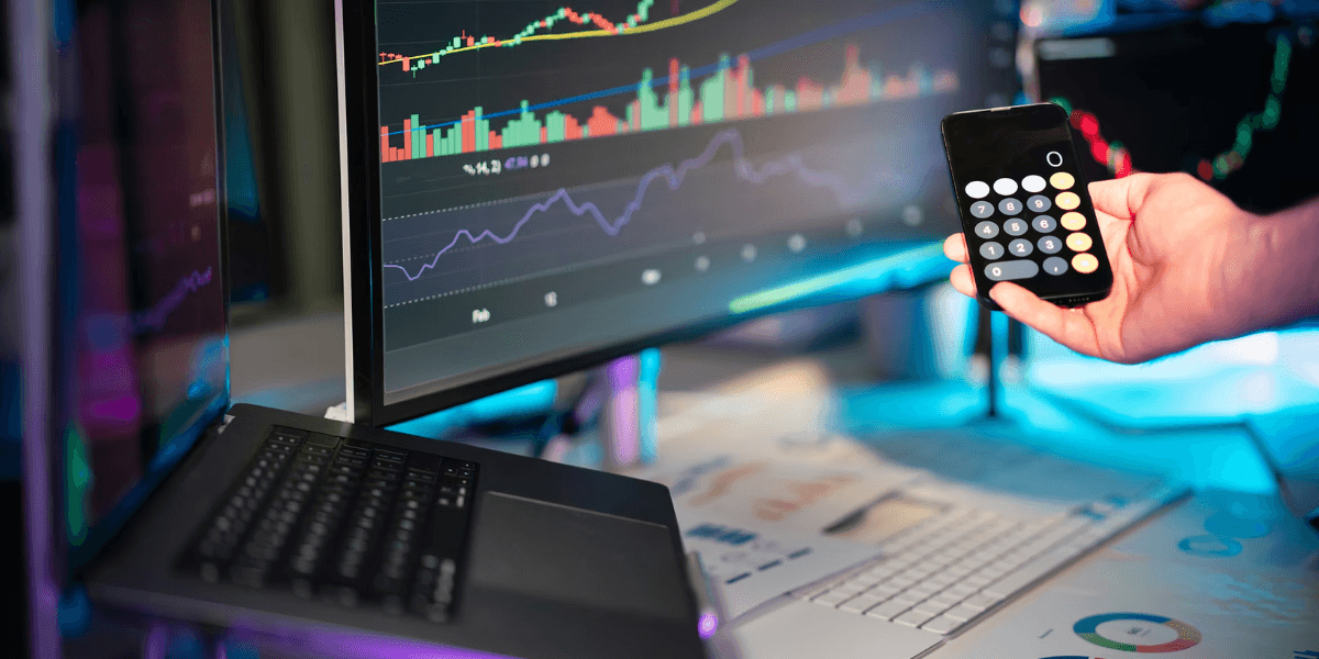 Corporate Earnings and Tech Investments Signal Steady Growth in U.S. Business Landscape