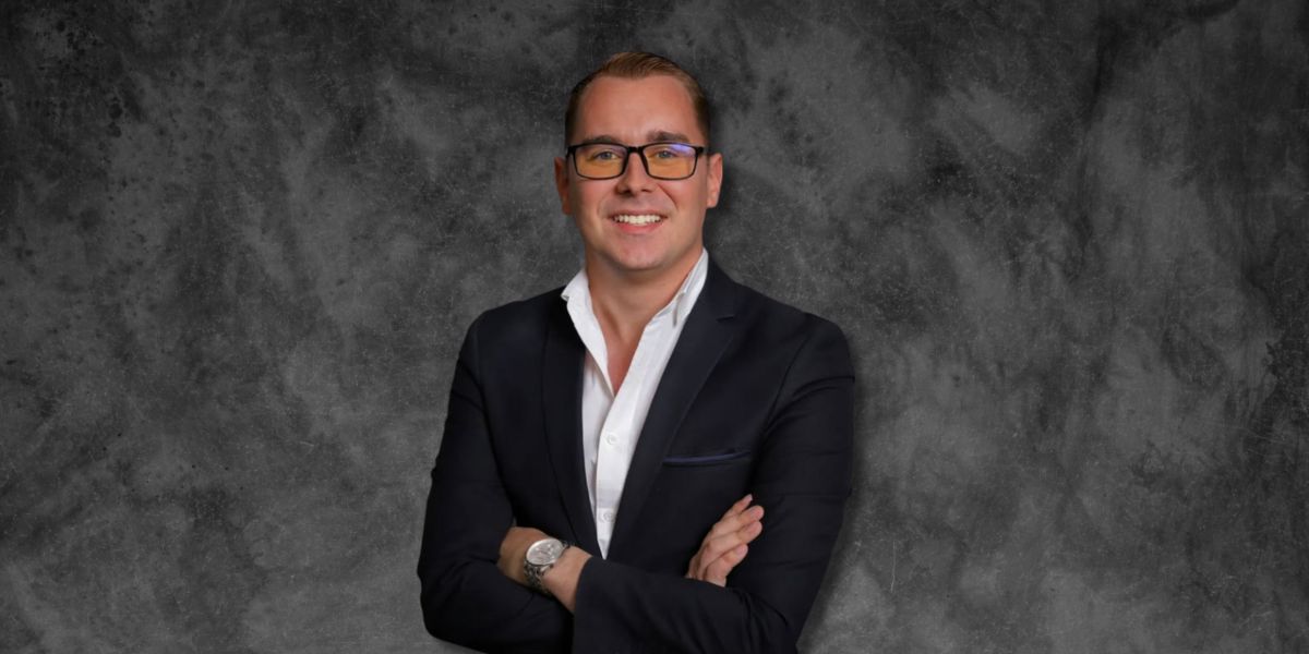 From Assistant to Empire: How Uroš Rajković Built a Marketing Powerhouse