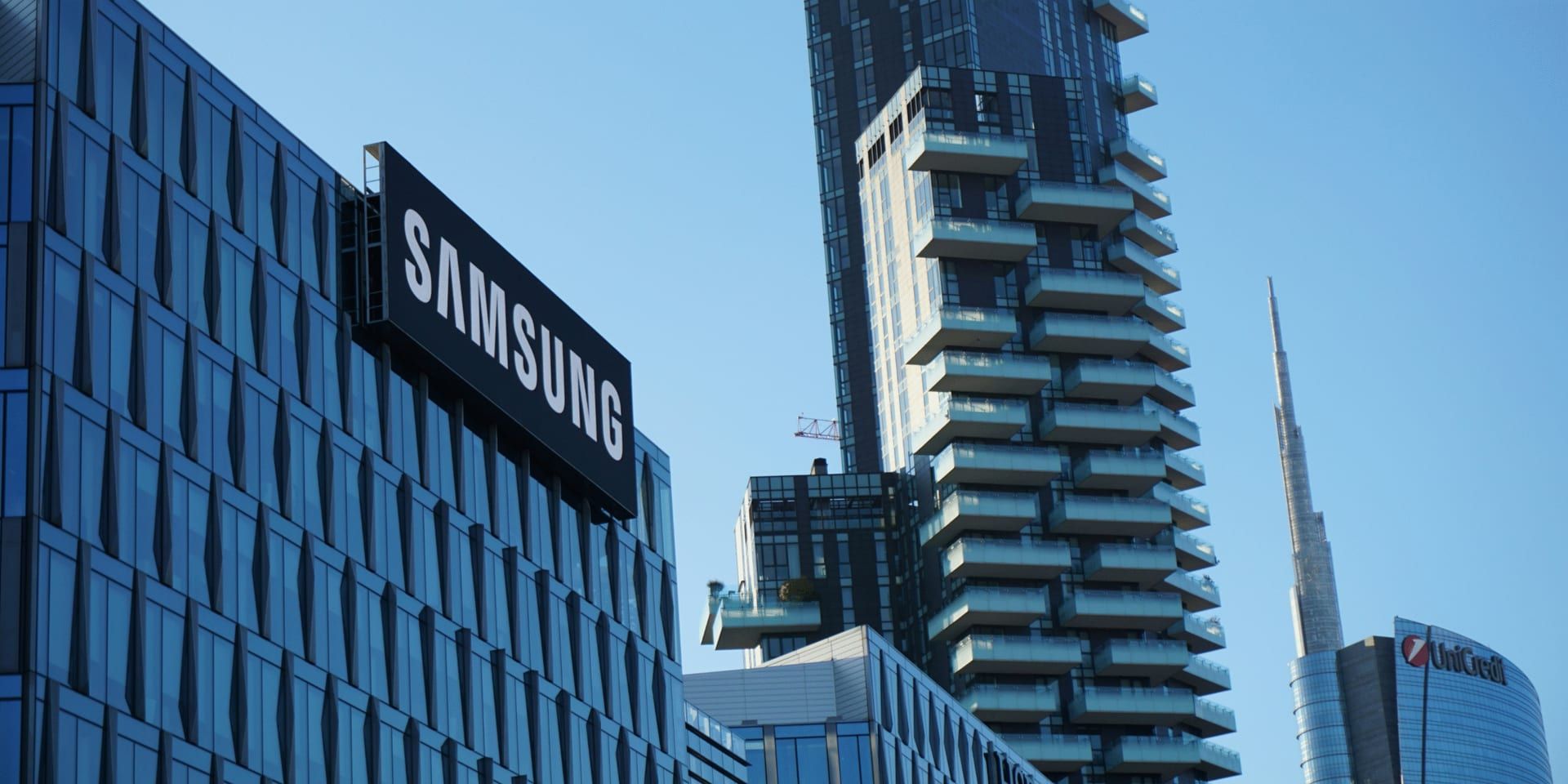 SAMSUNG
