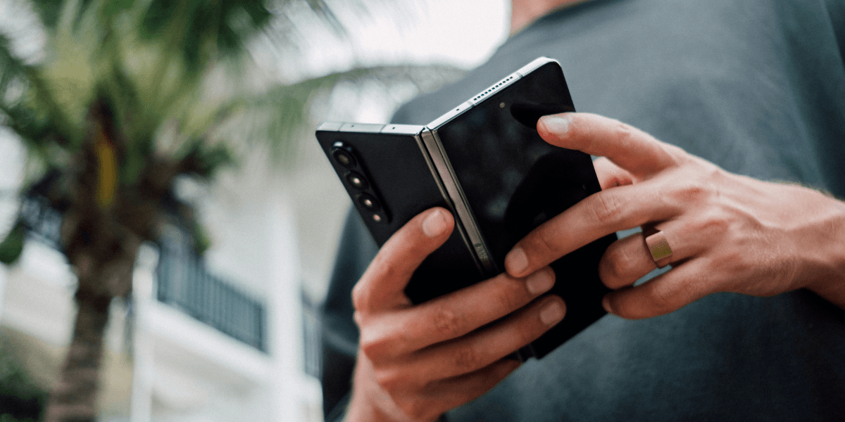 Samsung Revolutionizes Foldable Tech with Galaxy Z Flip 5