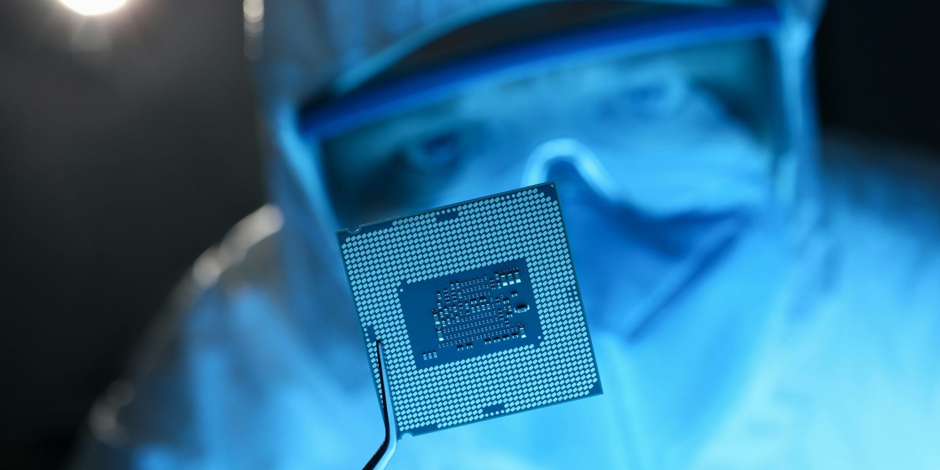 U.S. Government Acquires 10% Stake in Intel Amid Strategic Shift