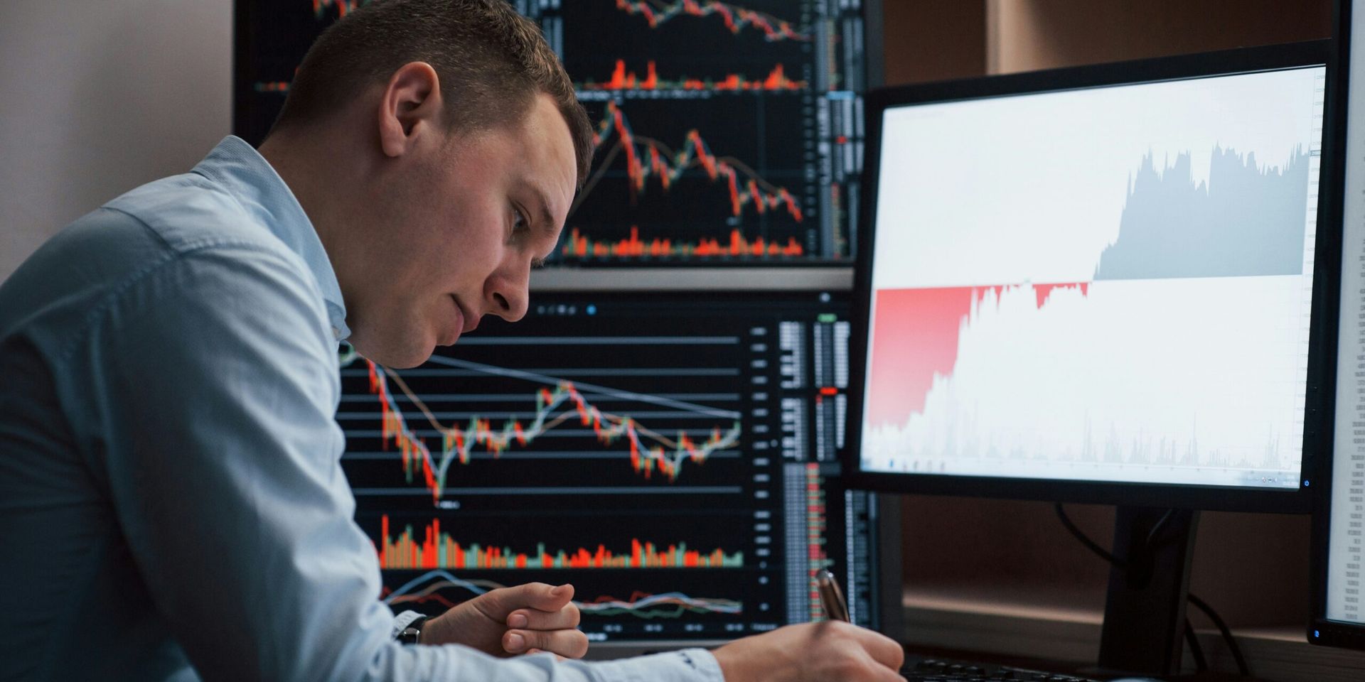Calm Sentiment Prevails in U.S. Stock Futures as August Ends