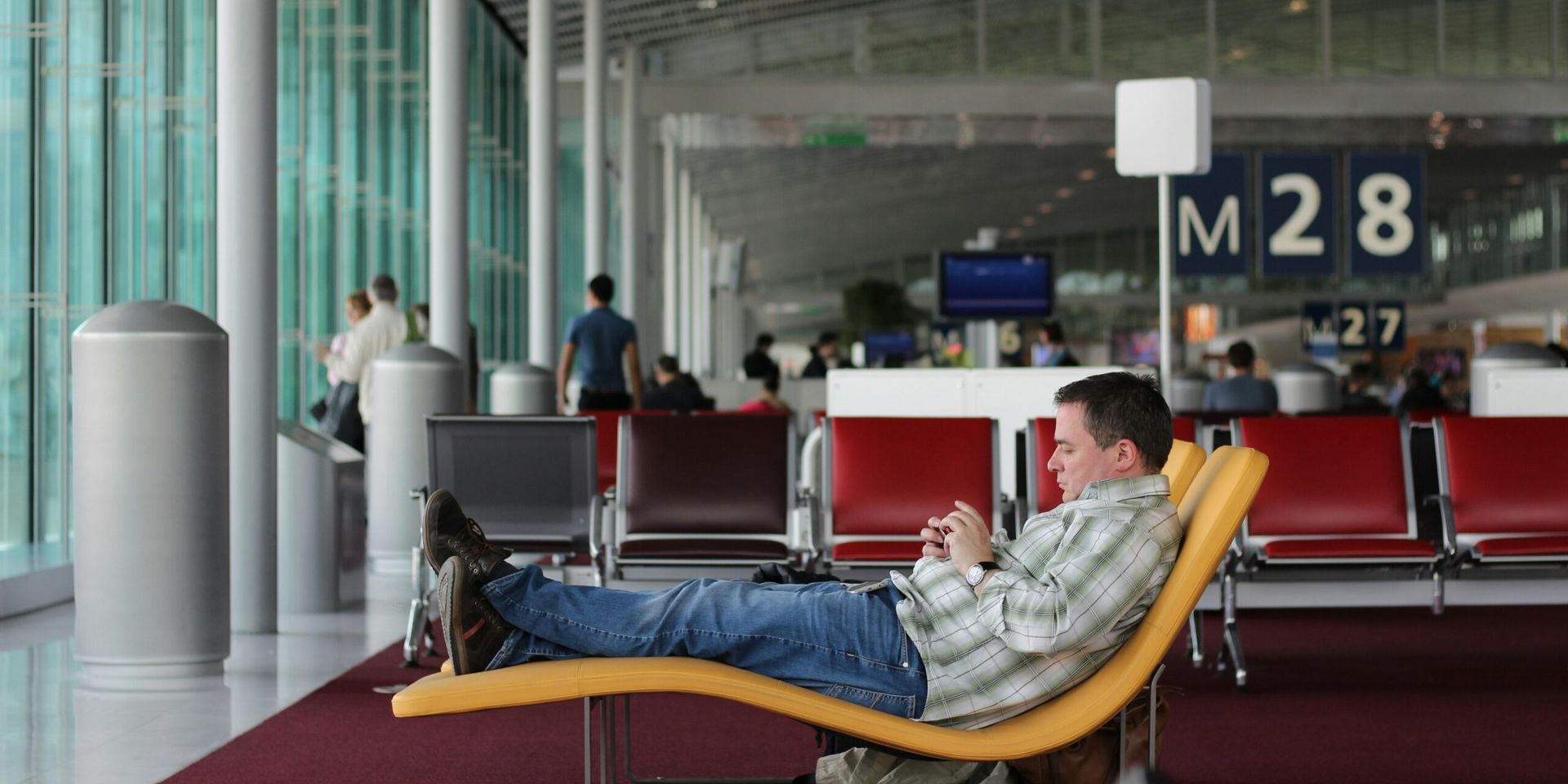 Headline: August Booking Rebound Lifts U.S. Travel Sector Outlook