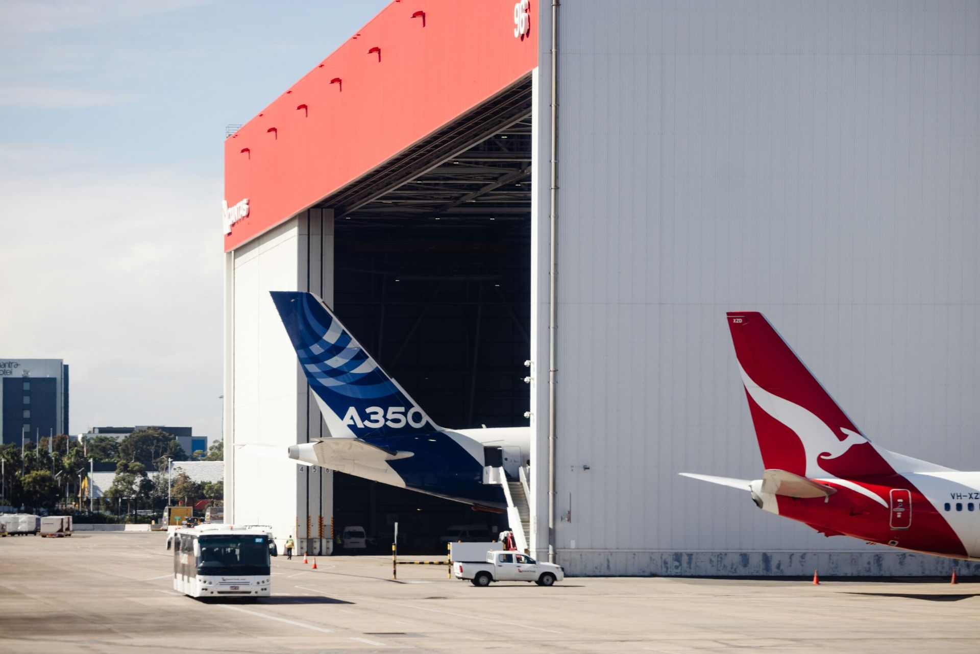 Durable Goods Orders Surge 9.2% in March, Driven by Commercial Aircraft Boom