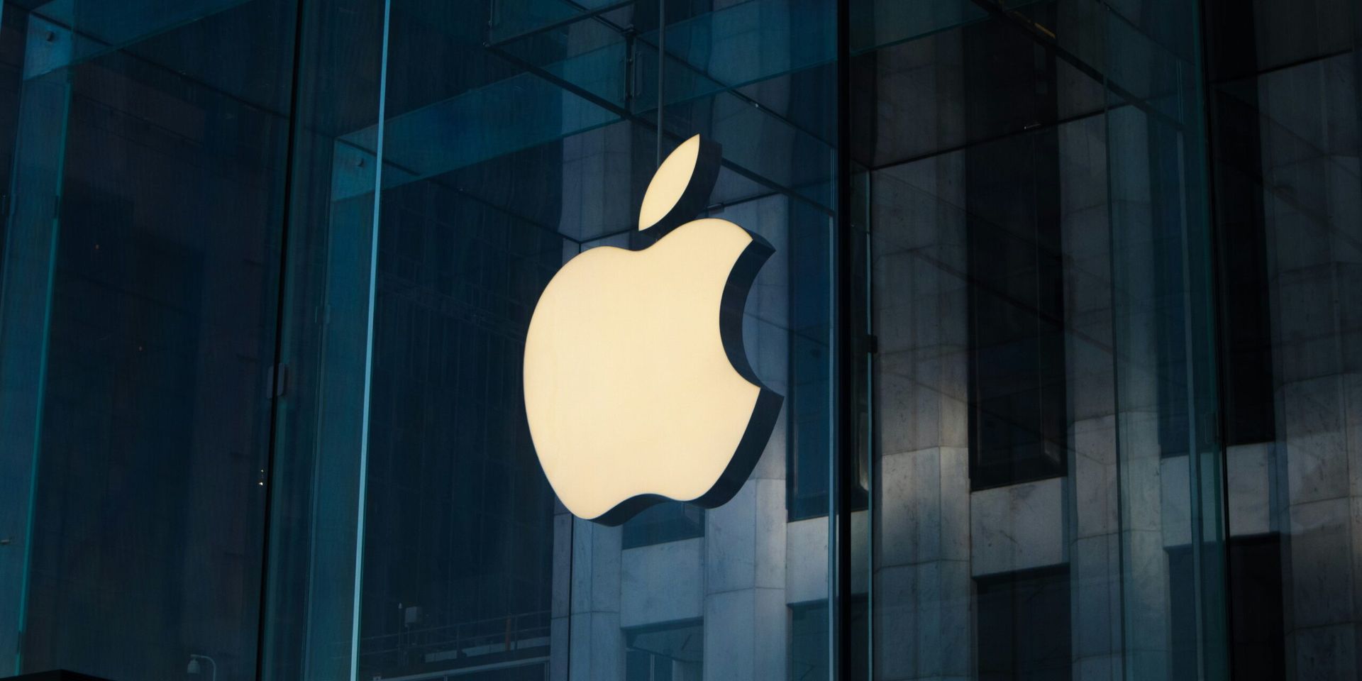 Apple Commits $100 Billion to U.S. Manufacturing Amid Tariff Uncertainty