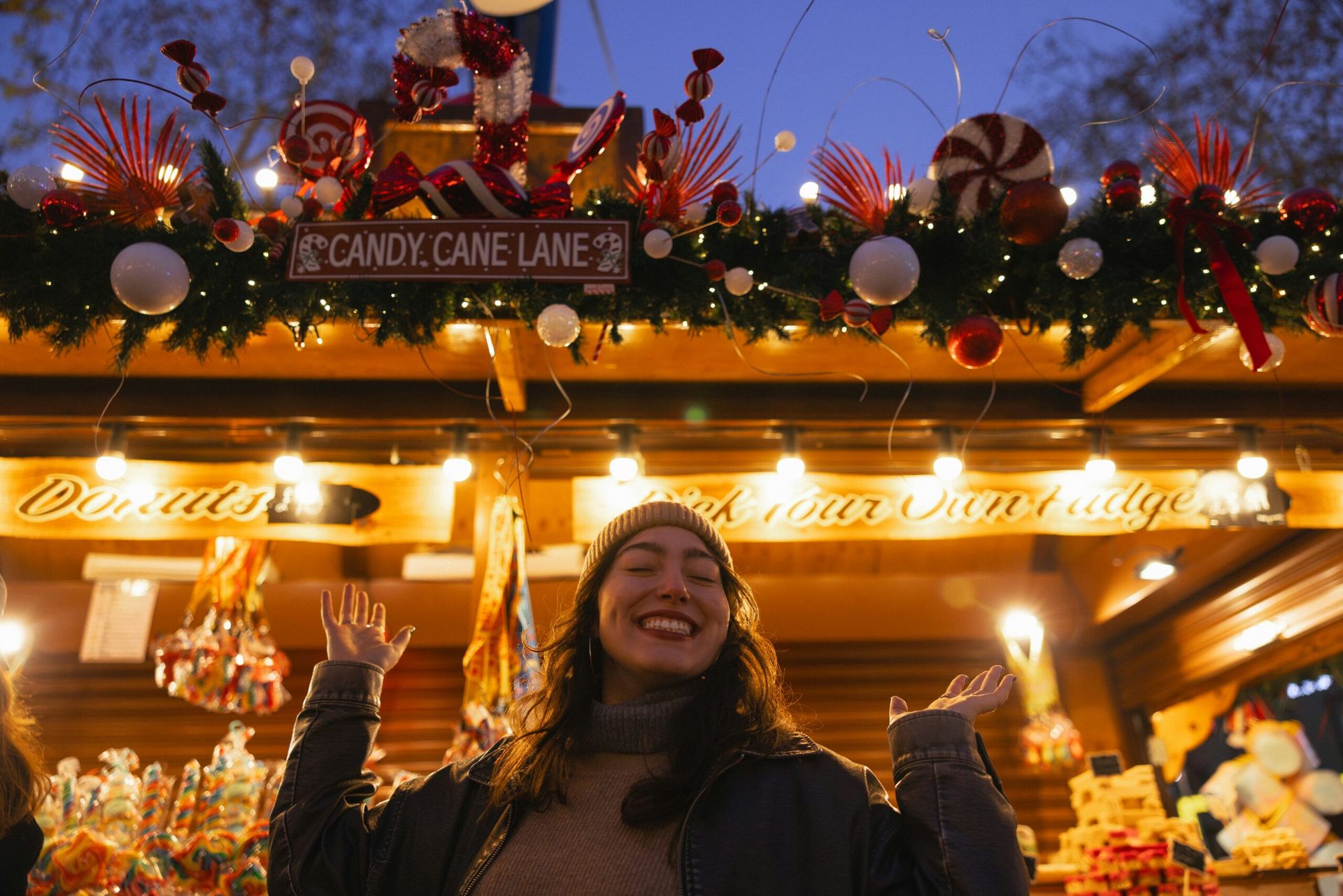 Markets Reflect Cautious Optimism Amid Mixed Signals Ahead of Christmas Closure