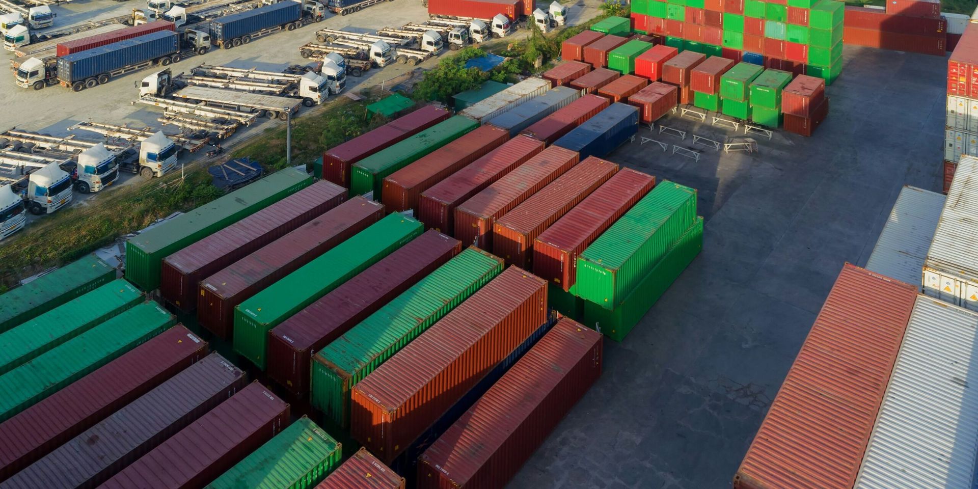 U.S. Firms Brace for Price Hikes Amid Renewed Tariff Pressures