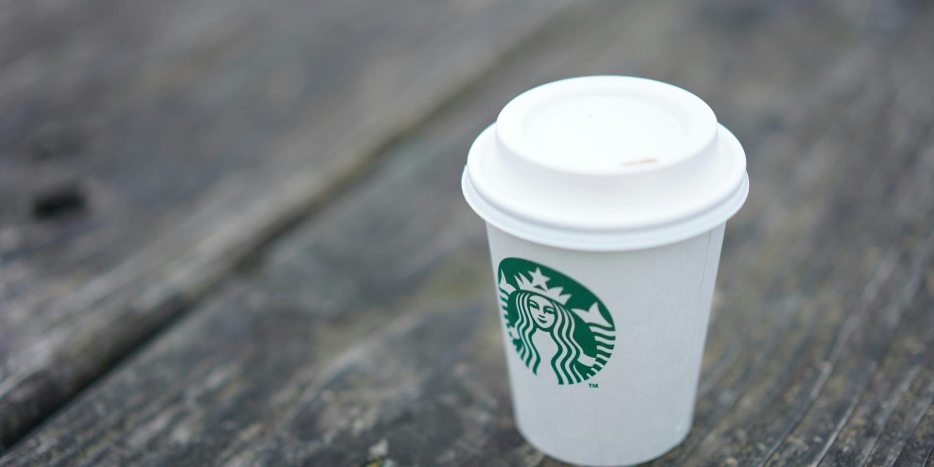 Starbucks CEO Brian Niccol Reshapes Brand Experience, Phases Out Mobile‑Only Stores