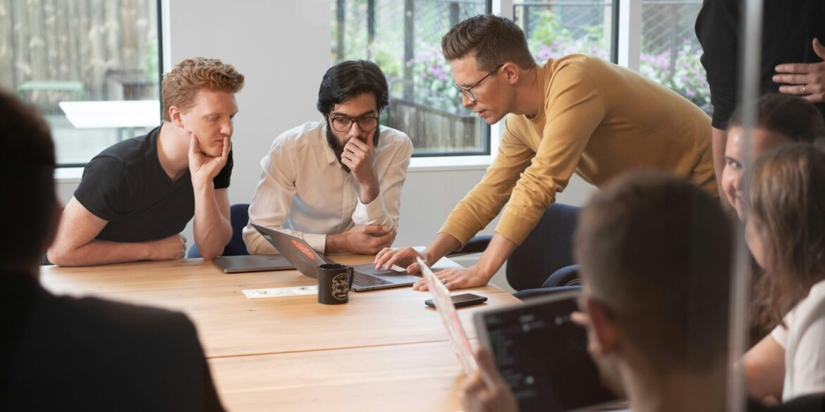 Redmind studio olxbonfb8ka unsplash