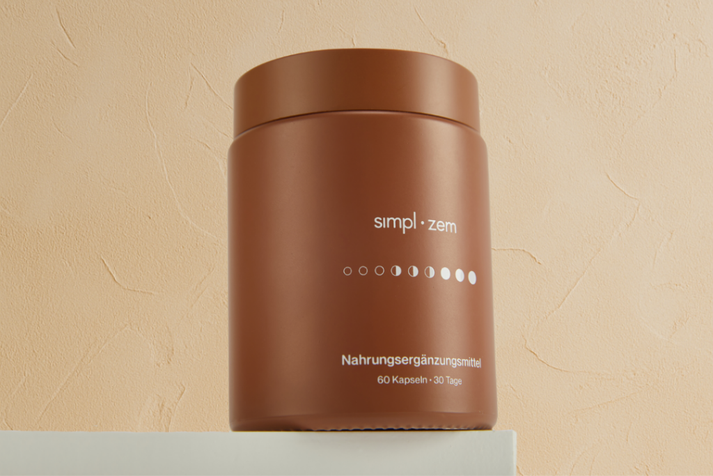 Image of Simpl.bio products showcasing science-backed wellness solutions for women over 30. The brand focuses on supporting natural systems, including appetite regulation and metabolic health, with high-quality, clean ingredients in EU-certified standards.