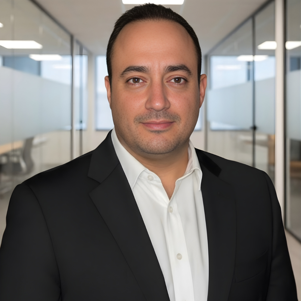  Randy Breiter, founder of Achieving Resumes, offering personalized career coaching and resume writing services.