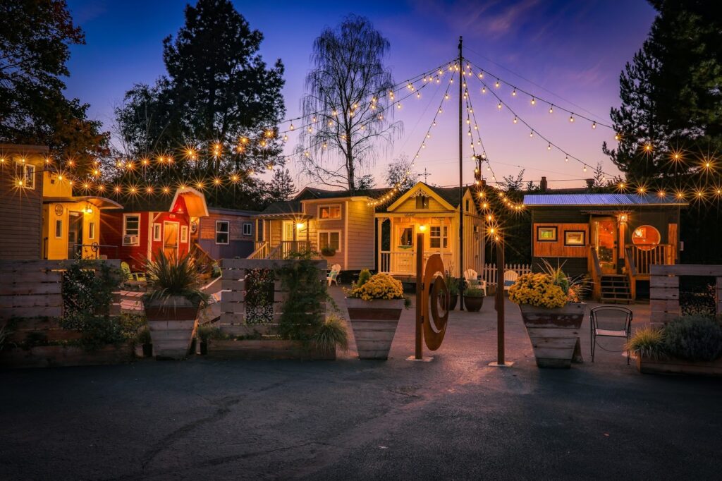 Discover Tiny Digs Hotel in Portland, a sustainable, one-of-a-kind tiny house experience that redefines eco-luxury travel.