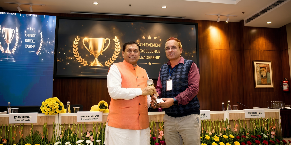 Dr. Neeraj Kumar honored for leadership and excellence in technology and entrepreneurship.